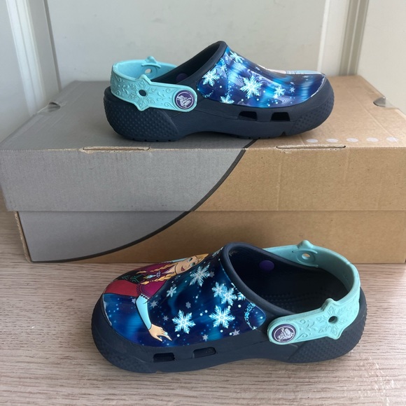 CROCS Disney Frozen Toddler Sandal- SZ 10 C - Picture 11 of 13